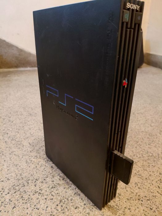 Продавам конзола PlayStation 2
