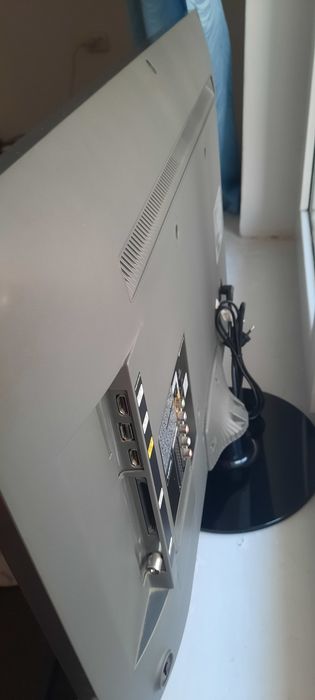 ЖК телевизор самсунг