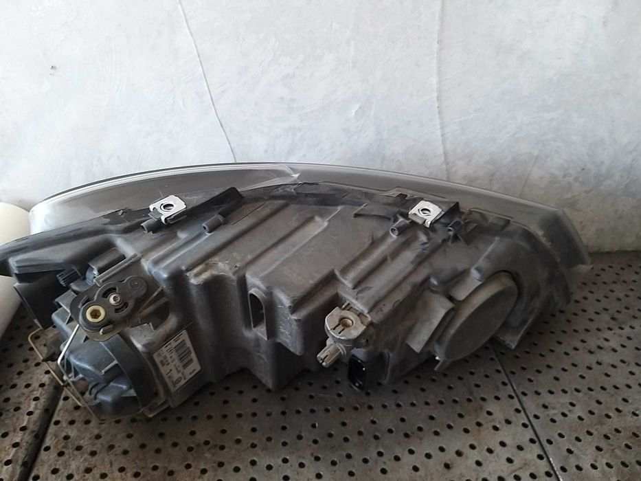 Far stanga vw polo 6r 890 93887 6r1 941015e