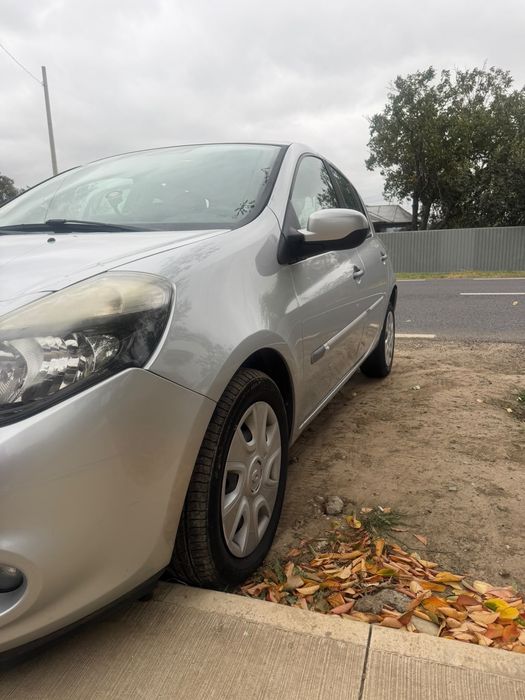 Renault clio stare impecabila