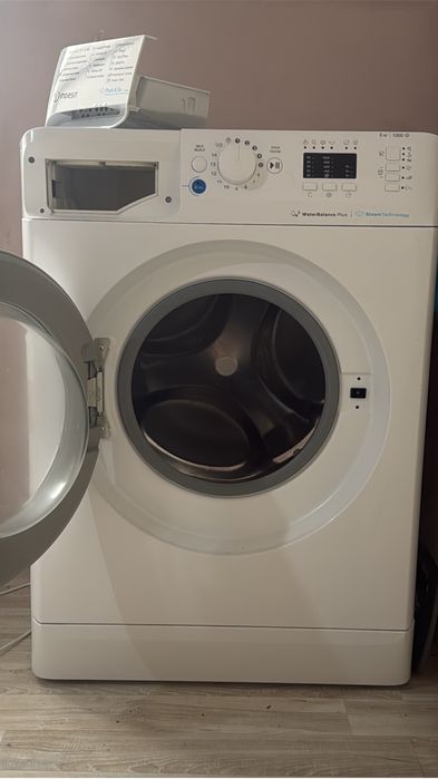 Indesit 6kg  автомат стиралька