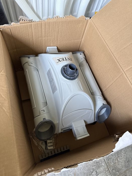 Piscina intex 5,49*2,74*1,32 + accesorii