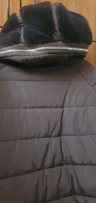 Geaca cu gluga detașabilă