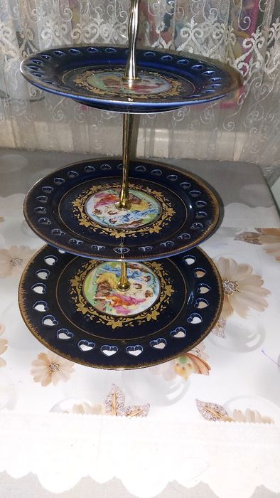 Продается фонтан конфетница Богемия