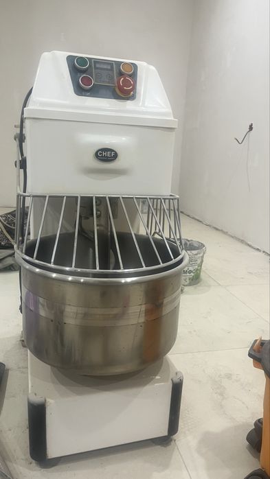 Продам тестомешалку