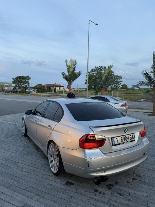 BMW E90 320D 143к.с