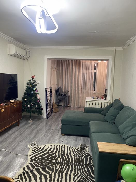 Срочно !!! Продается 3-х ком. Квартира . 3/3/4 кирпич