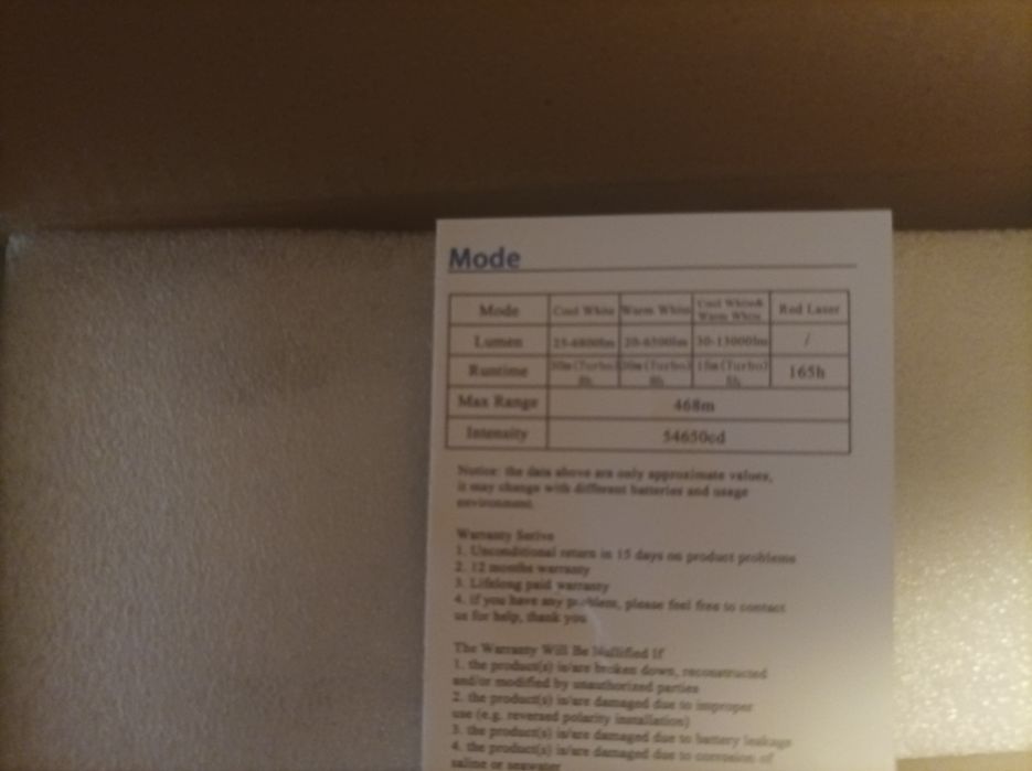 Тактическо EDC фенерче Astrolux