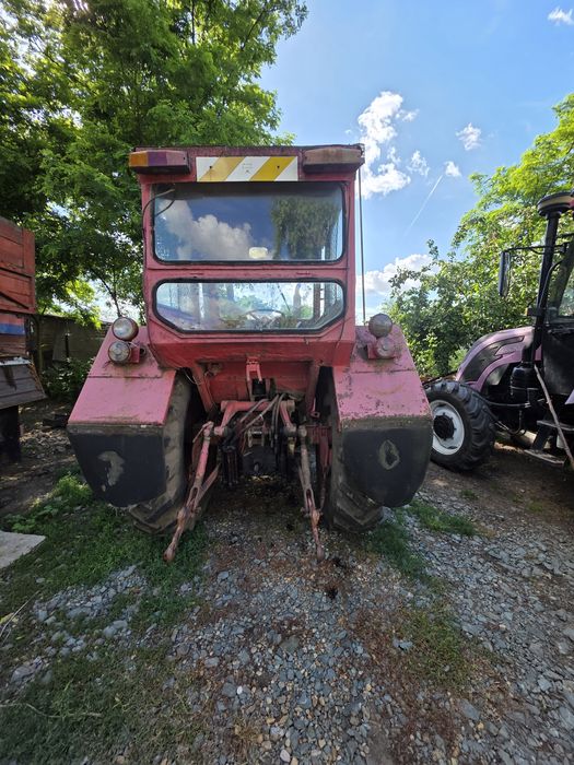 Tractor 650 DE VANZARE