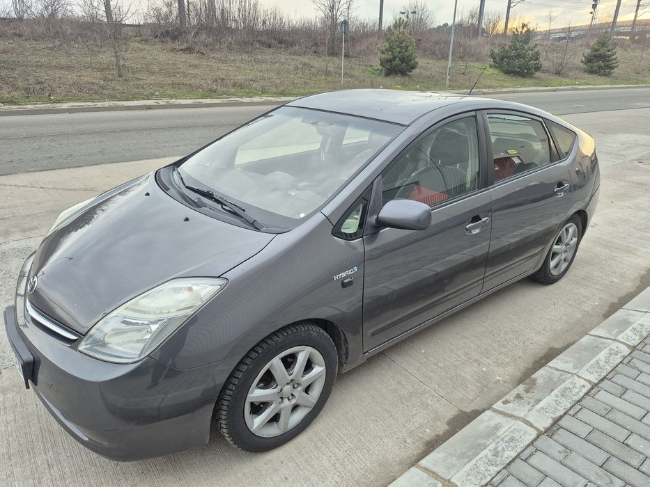 Inchirieri /Inchiriez auto/ rent a car/Food Delivery/ Uz personal