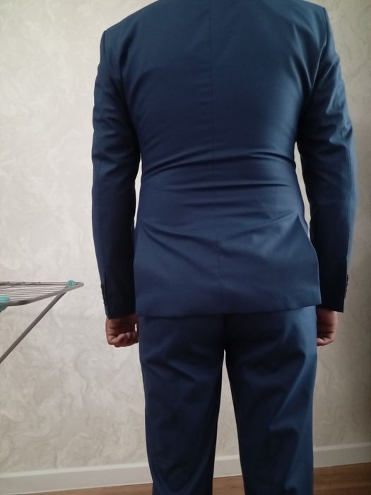 Продам.   костюм