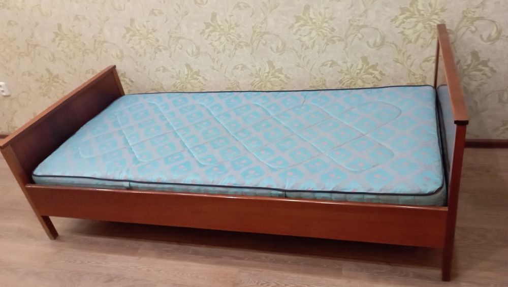 Кровать полуторка
