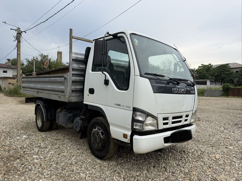 Isuzu basculabil