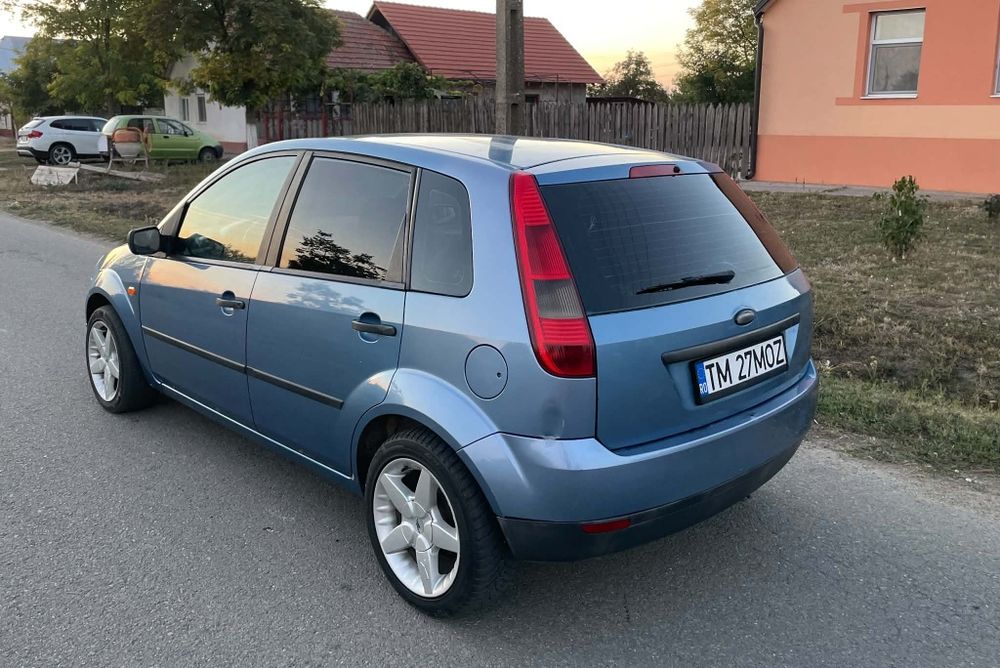 FORD Fiesta 2002 — imagine 4