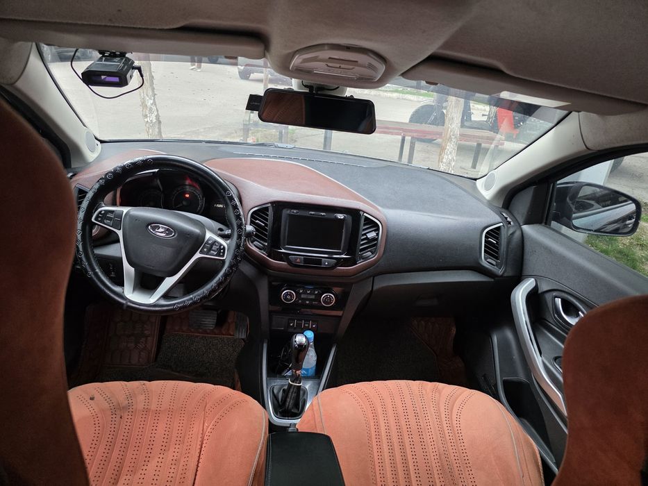 Lada Xray Cross 2020