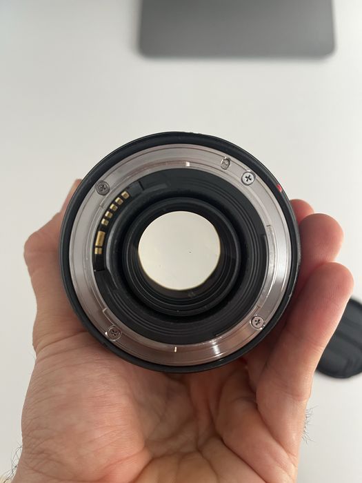 Canon EF 24-70mm f/2.8L II USM – Stare Impecabilă