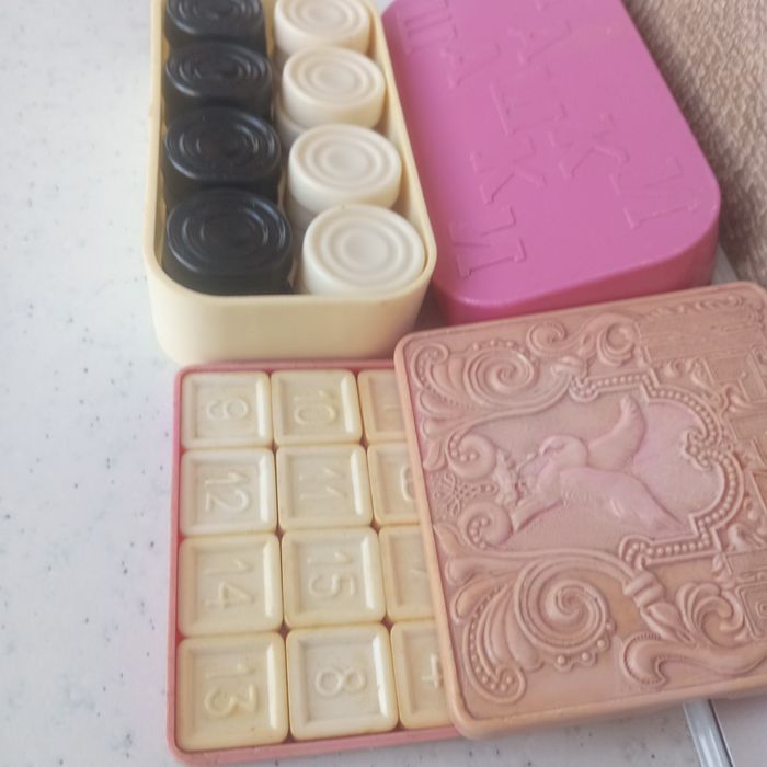 Шашки, пятнашки продаются