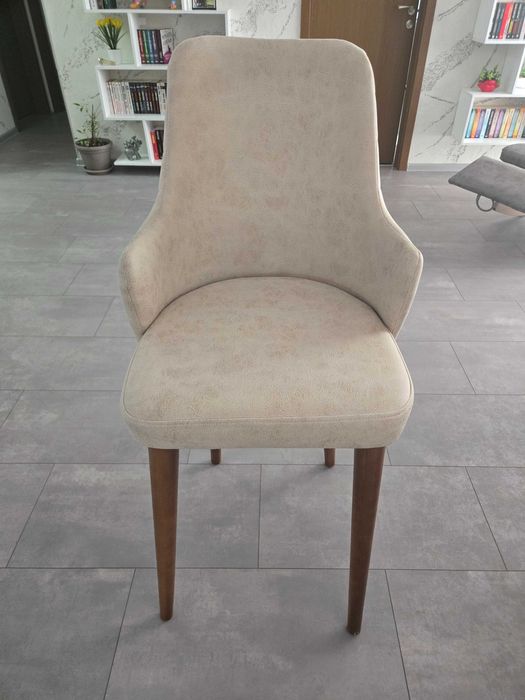 Бар стол стабилен