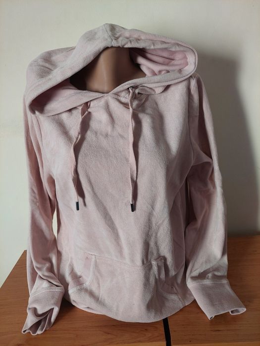 Дамски суичъри и блузка