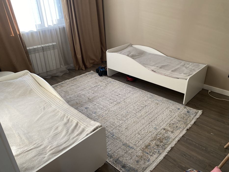 Продам 2 детские кроватки