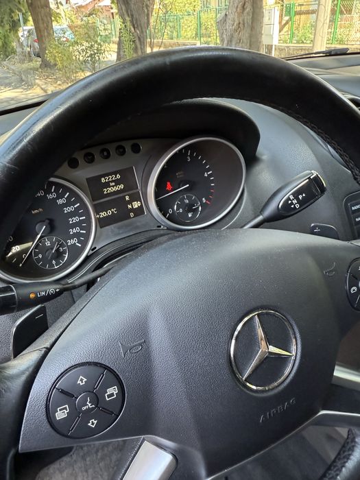 Mercedes ML 300 Blue efficiency unic propieter in RO istoric Autoklass