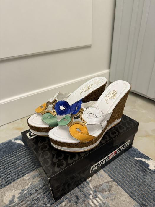 Босоножки как новый 2000тг