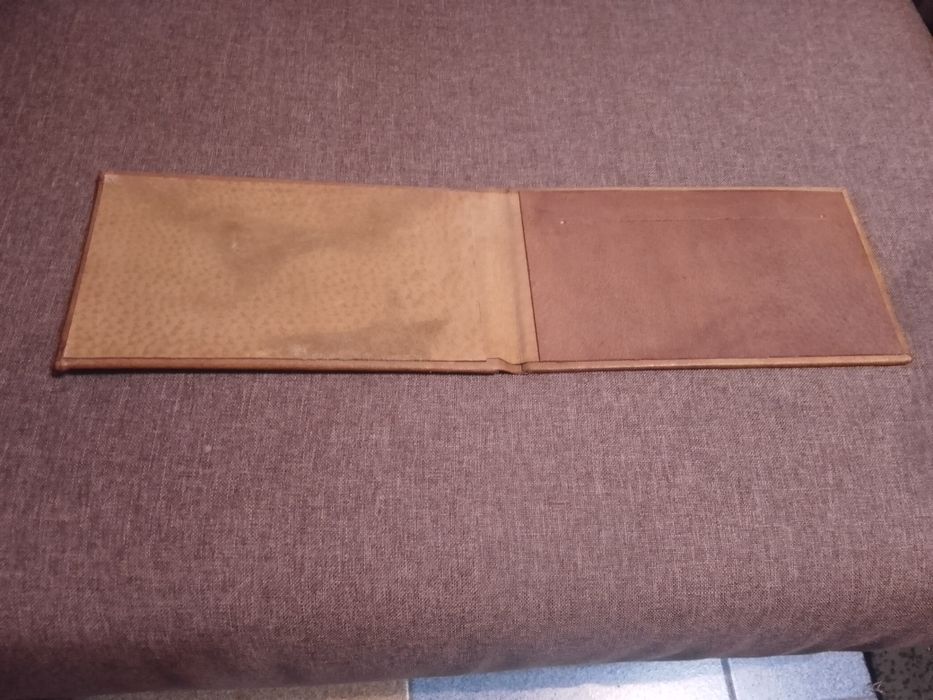 Кожена папка-10лв