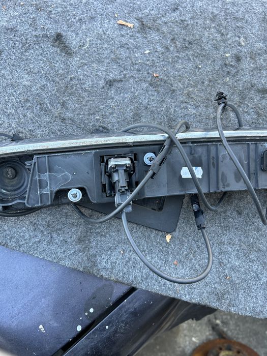 Лайстна с Камера БМВ Ф01 ф02 за багажника BMW F01 f02 7 серия