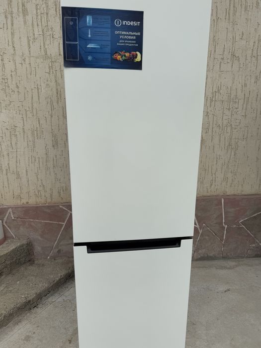 INDESIT высота 2метр