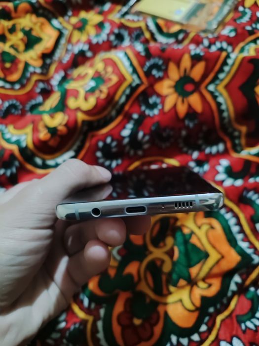 S10 5g  xotira 512talik