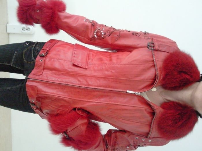 Дамски кожени якета и дамско палто