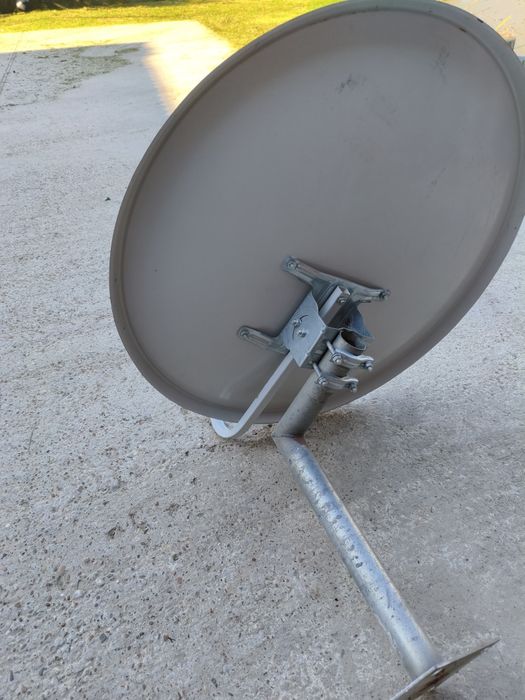Antena Digi + LNB cu 4 ieșiri