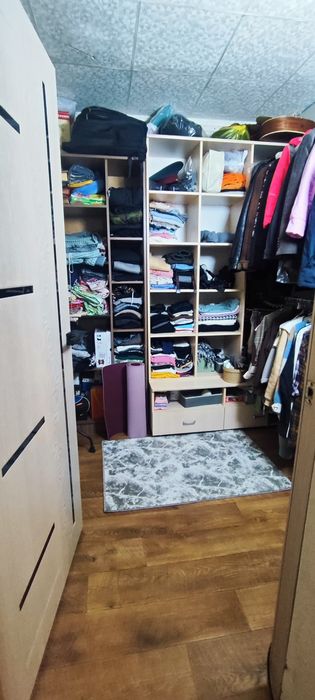 Продам 2-х комнатную квартиру , район элеватора