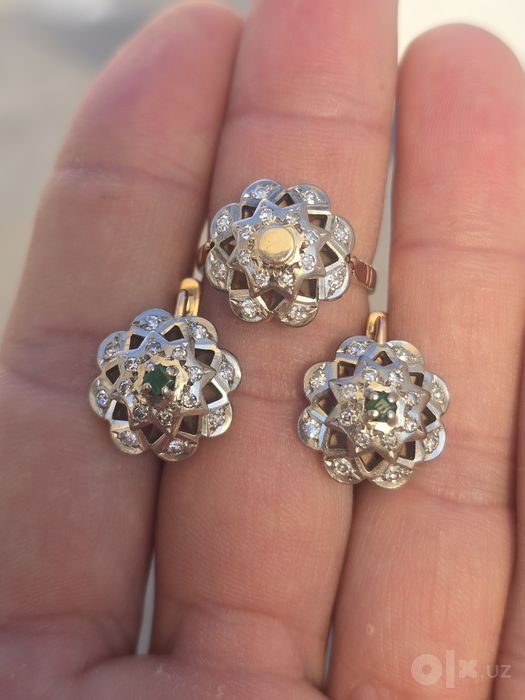 Серёжки с кольцом.