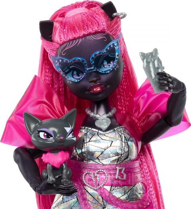 Кукла Кэтти Нуар Monster High с амулетом в виде кошки и аксессуарами