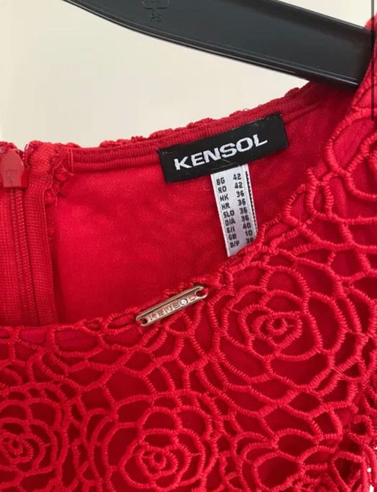 Червена дантелена рокля KENSOL