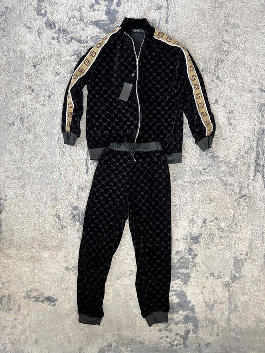 Costum sport Gucci