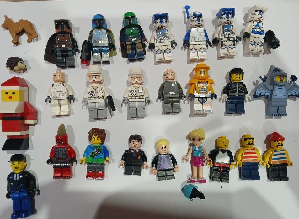 Много лего фигурки