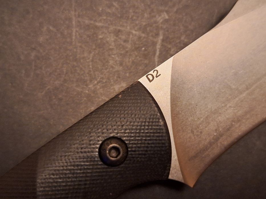 Ловен нож-стомана D2 (ръчна изработка)