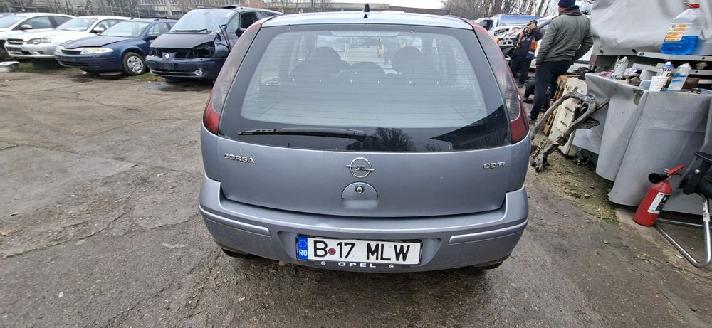 Dezmembrez Opel Corsa C 1.3D 2004