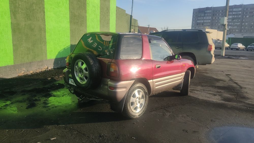 Продам RAV4 первое поколение