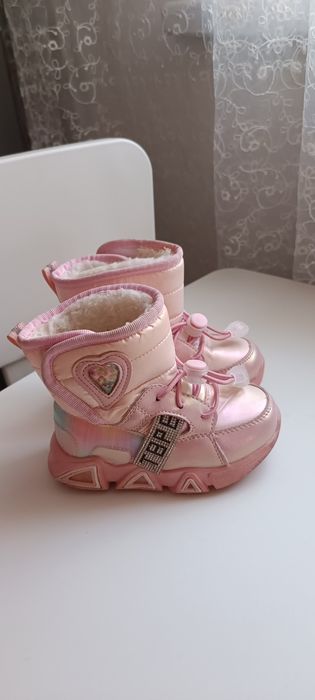 Отдам вещи на девочку, игрушки