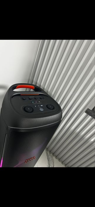 vând boxă JBL 720