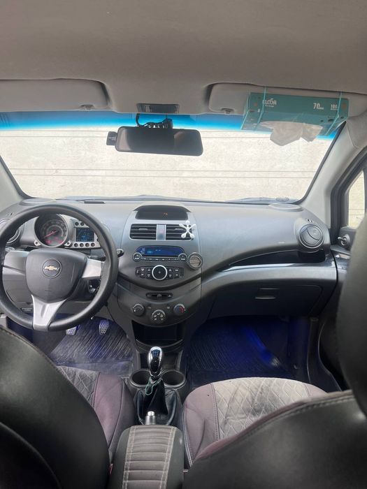 Продается машина спарк