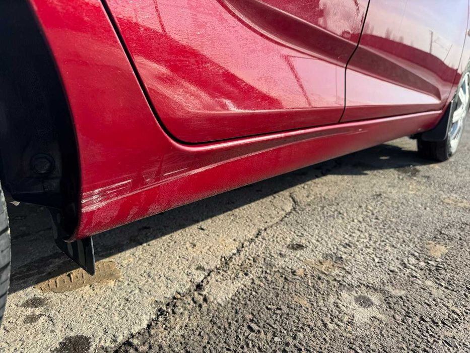 Продаётся Chevrolet Spark 2018 Вешневый цвет