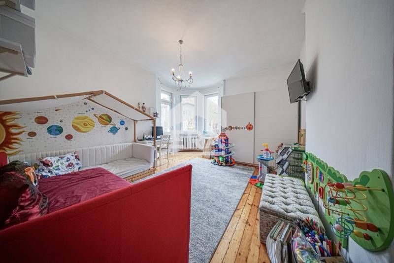 Продава се Тристаен апартамент в София, Център - 110 кв.м за 3199 €/кв.м - Снимка #7