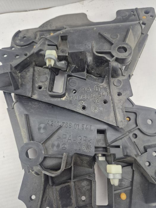 Ручки салонные Mercedes W210