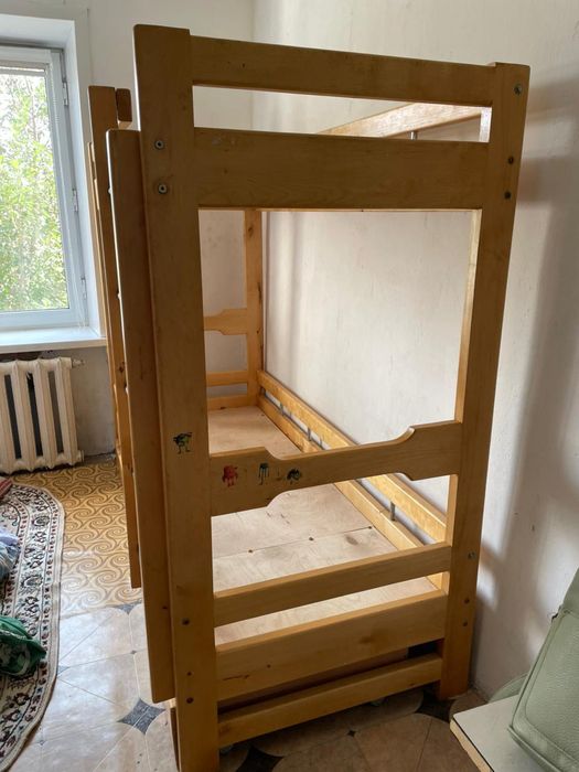 Продам двухъяростный детский кровать