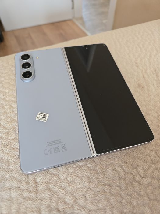 Samsung Galaxy Z Fold 5