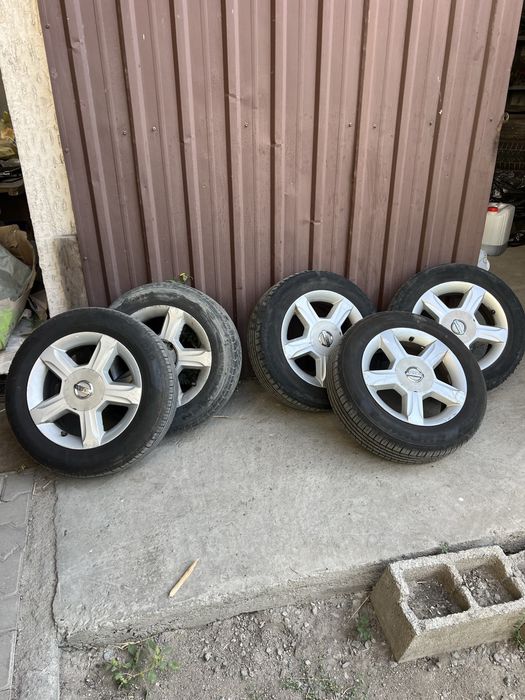 Продам диски на 15 с резиной